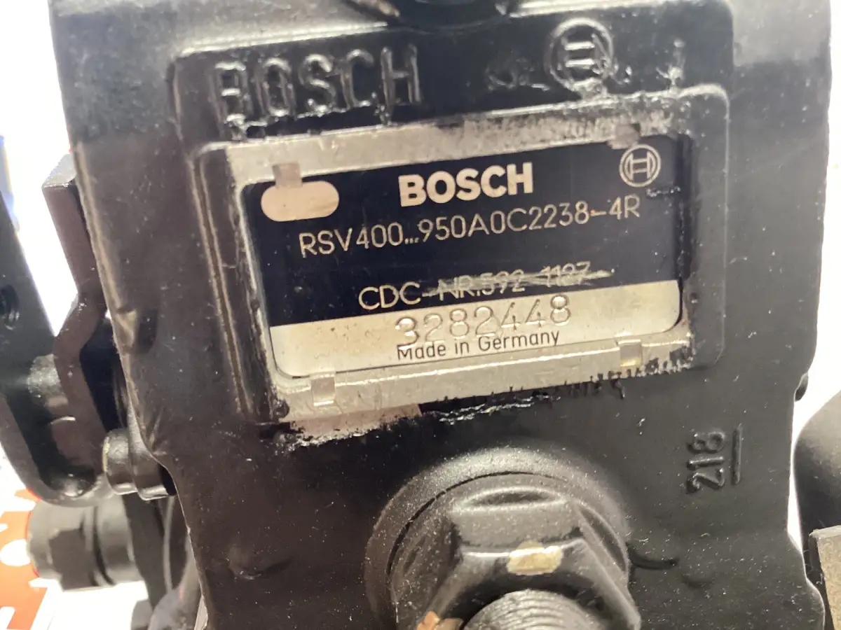POMPE À CARBURANT BOSCH 0400866198 UTILISÉE - Image 2
