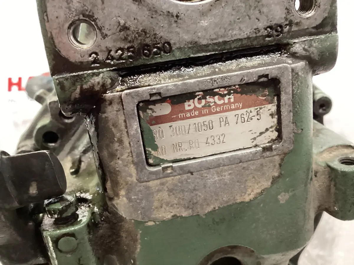 BOSCH FUEL PUMP 0402648817 USED - Picture 2
