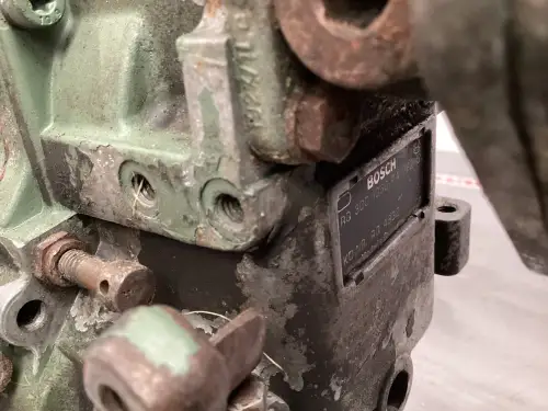BOSCH FUEL PUMP 0402648817 USED - Thumb image 2