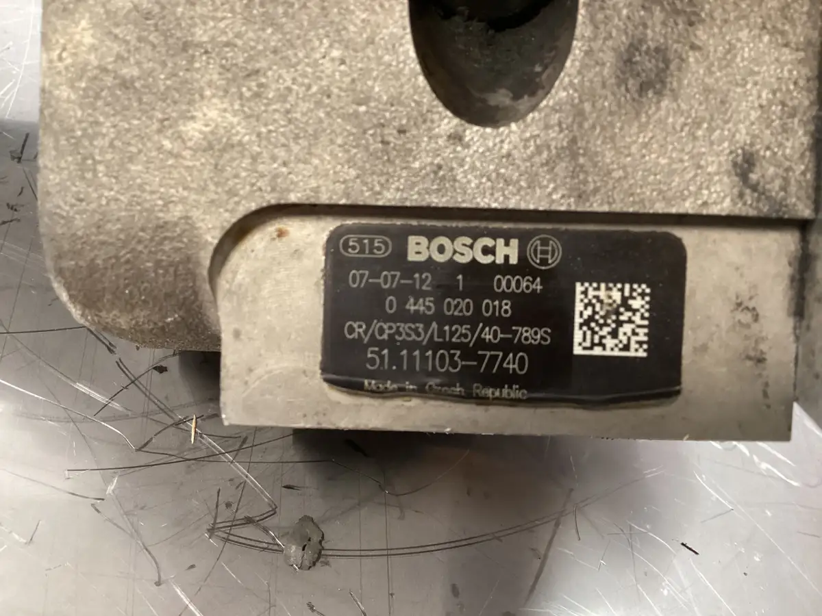 USED BOSCH COMMON RAIL PUMP 0445020018 - Picture 3