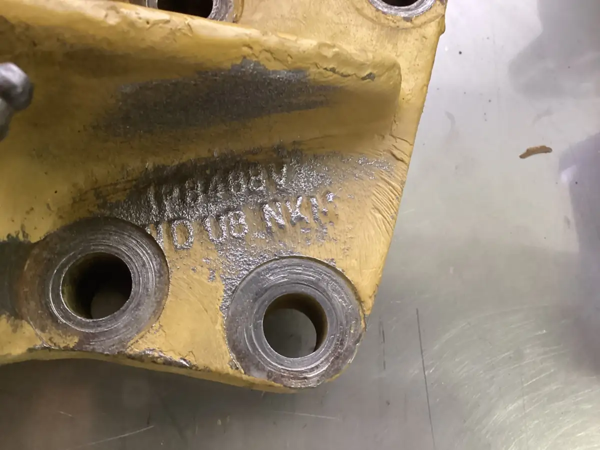 CATERPILLAR FAN SUPPORT 1P9143 USED - Picture 2