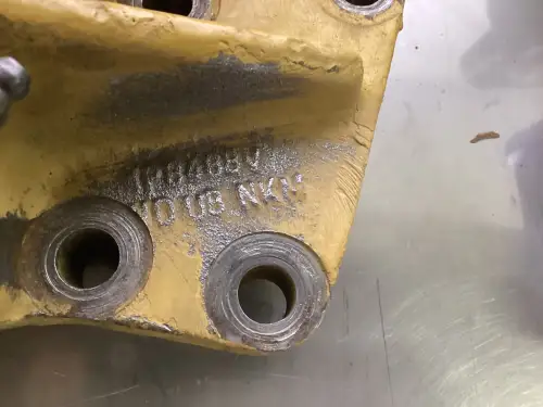CATERPILLAR LÜFTERHALTER 1P9143 GEBRAUCHT – Vorschaubild 2