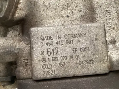 BOSCH FUEL PUMP 0460415991 USED - Thumb image 2