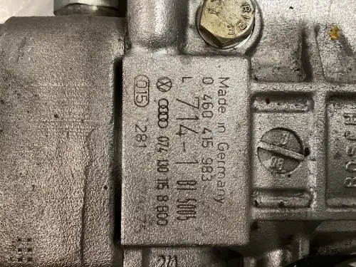 BOSCH FUEL PUMP 0460415983 USED - Thumb image 2