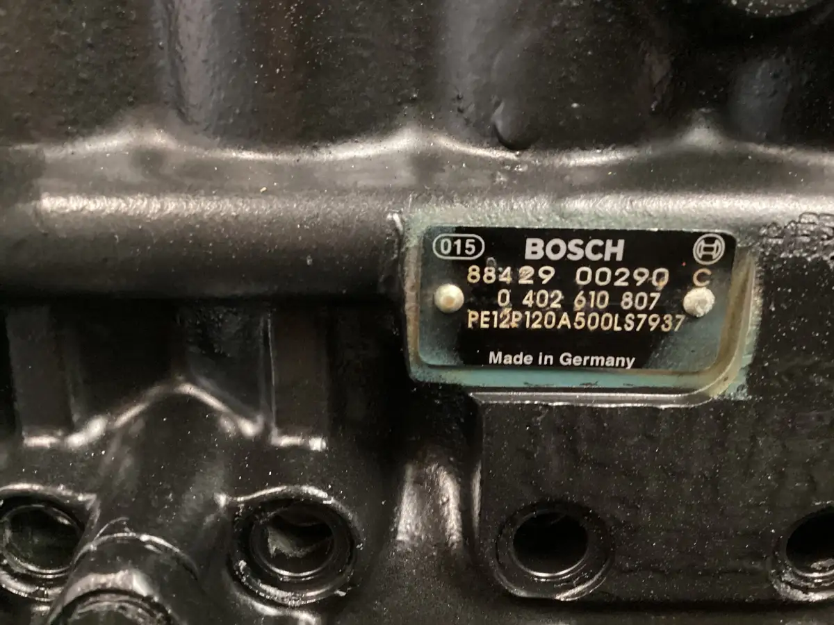 USED BOSCH FUEL PUMP 0402610807 - Picture 3