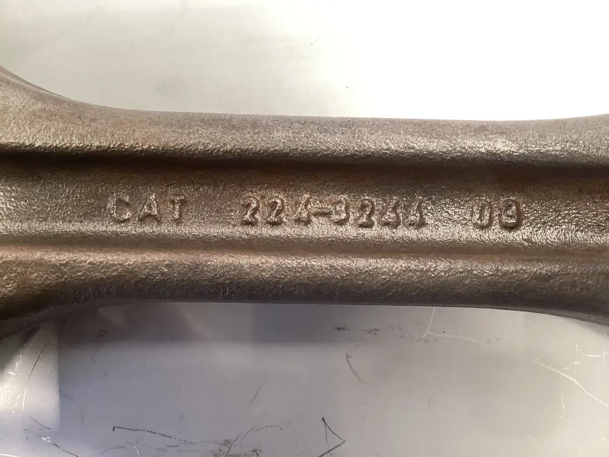 CATERPILLAR CONNECTING ROD 2243244 USED - Picture 2