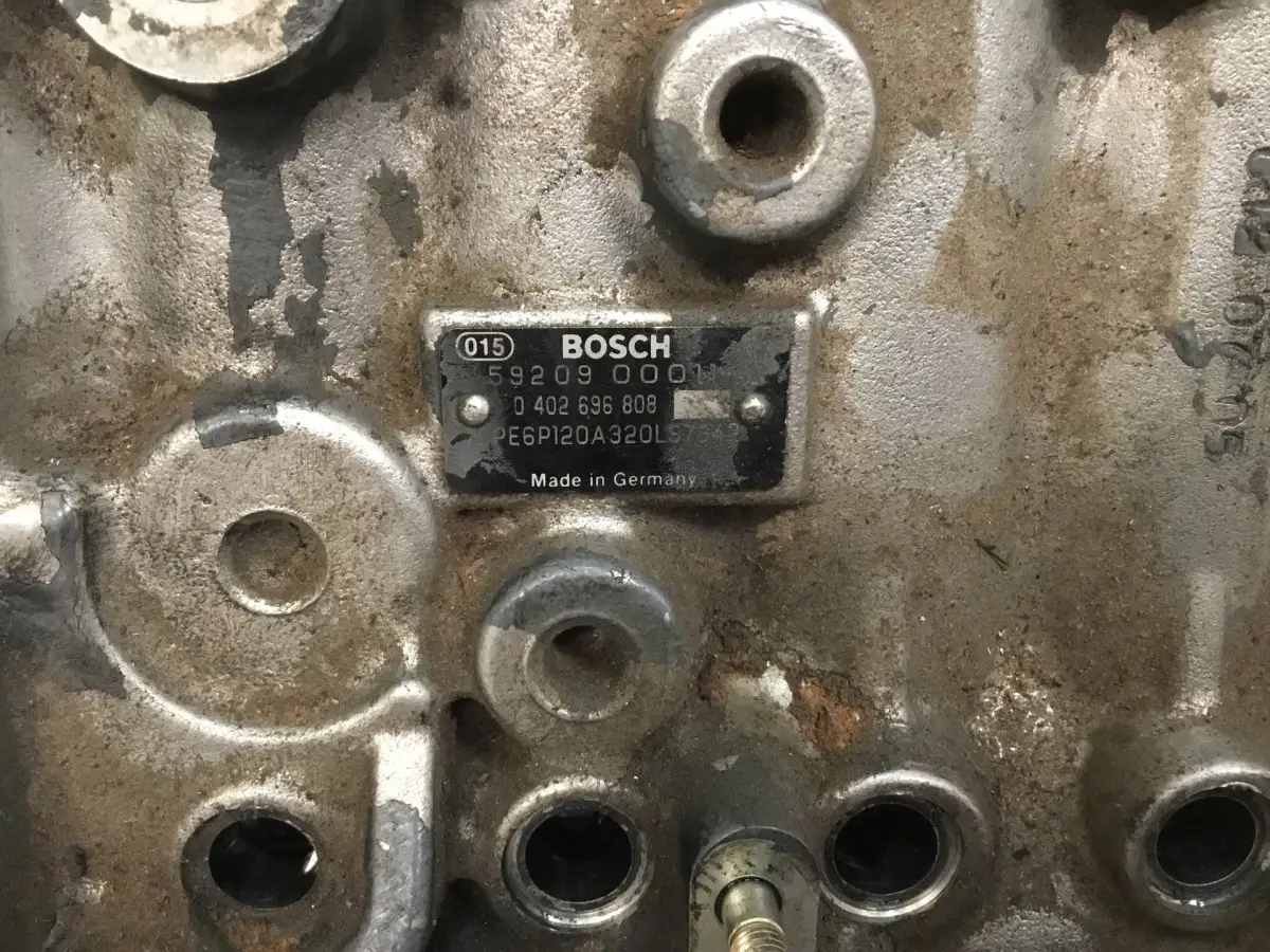 BOSCH FUEL PUMP 0402696808 USED - Picture 4