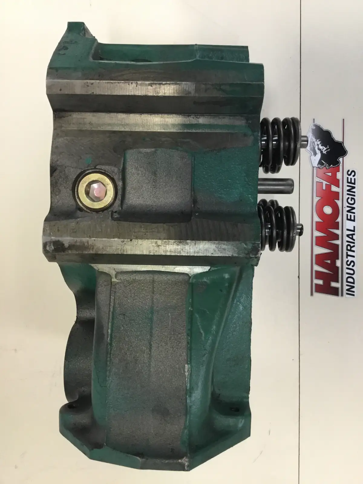 VOLVO PENTA CYLINDER HEAD 3803288 USED - Picture 4
