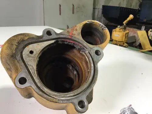 CATERPILLAR THERMOSTAT HOUSING 2386722 USED - Thumb image 2