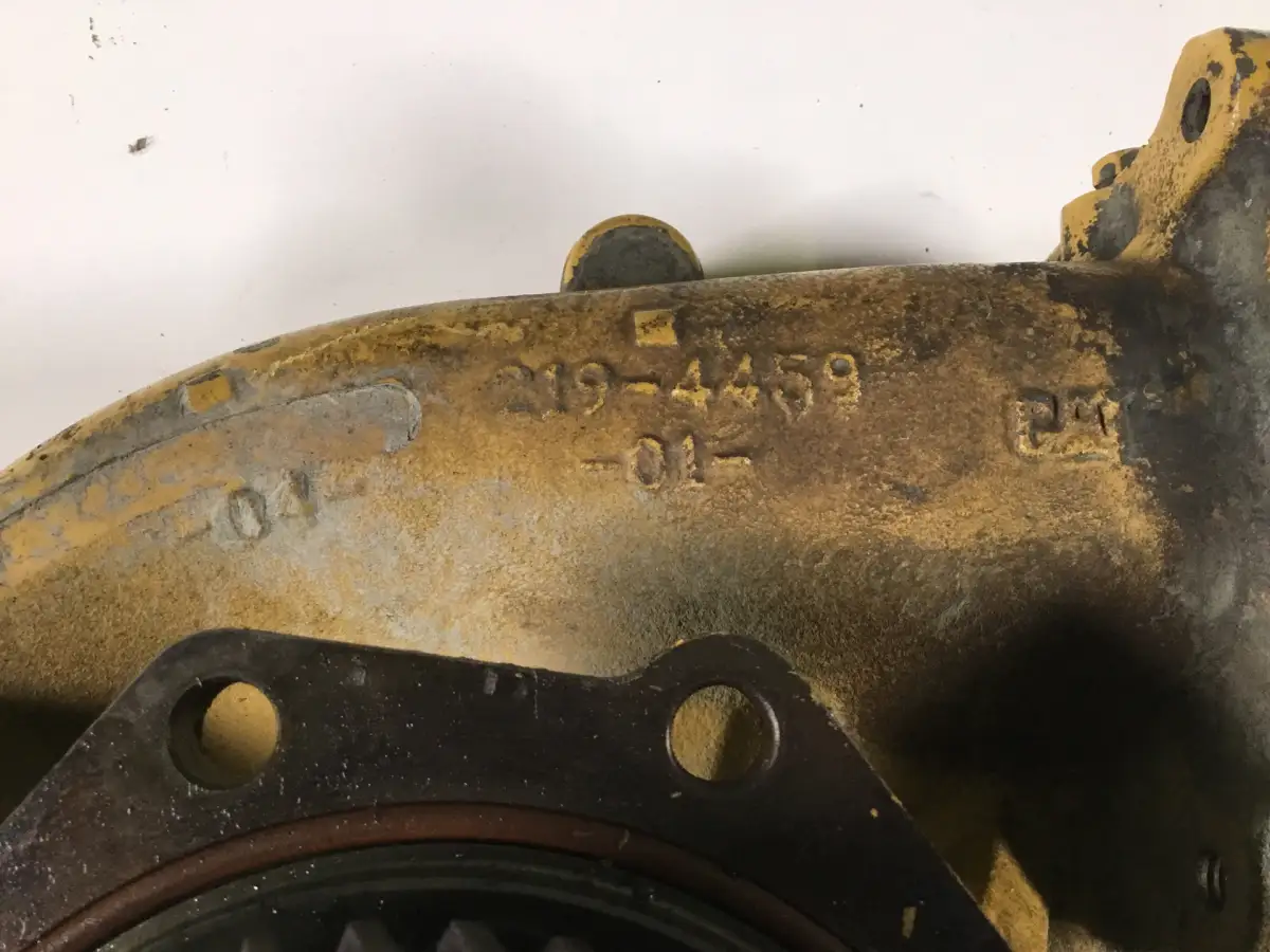 CATERPILLAR WATER PUMP HOUSING 2194459 USED - Picture 3