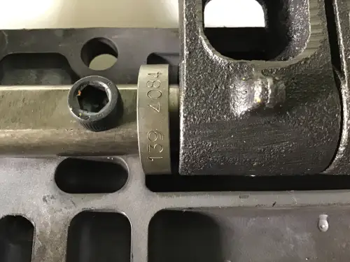 CATERPILLAR VALVE COVER 7W3871 USED - Thumb image 2