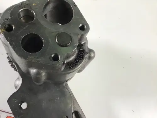 CATERPILLAR OIL PUMP WITH INTERMEDIATE GEAR 1192924 USED - Thumb image 4