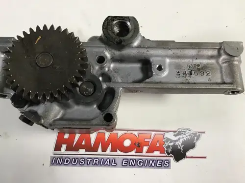 CATERPILLAR OIL PUMP WITH INTERMEDIATE GEAR 1154123 USED