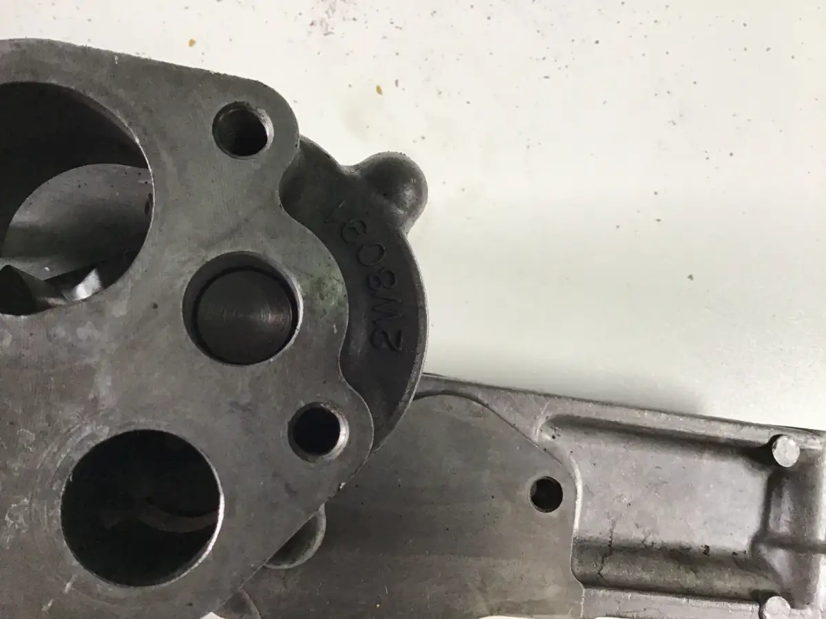 CATERPILLAR OIL PUMP WITH INTERMEDIATE GEAR 2W8091 USED - Picture 3