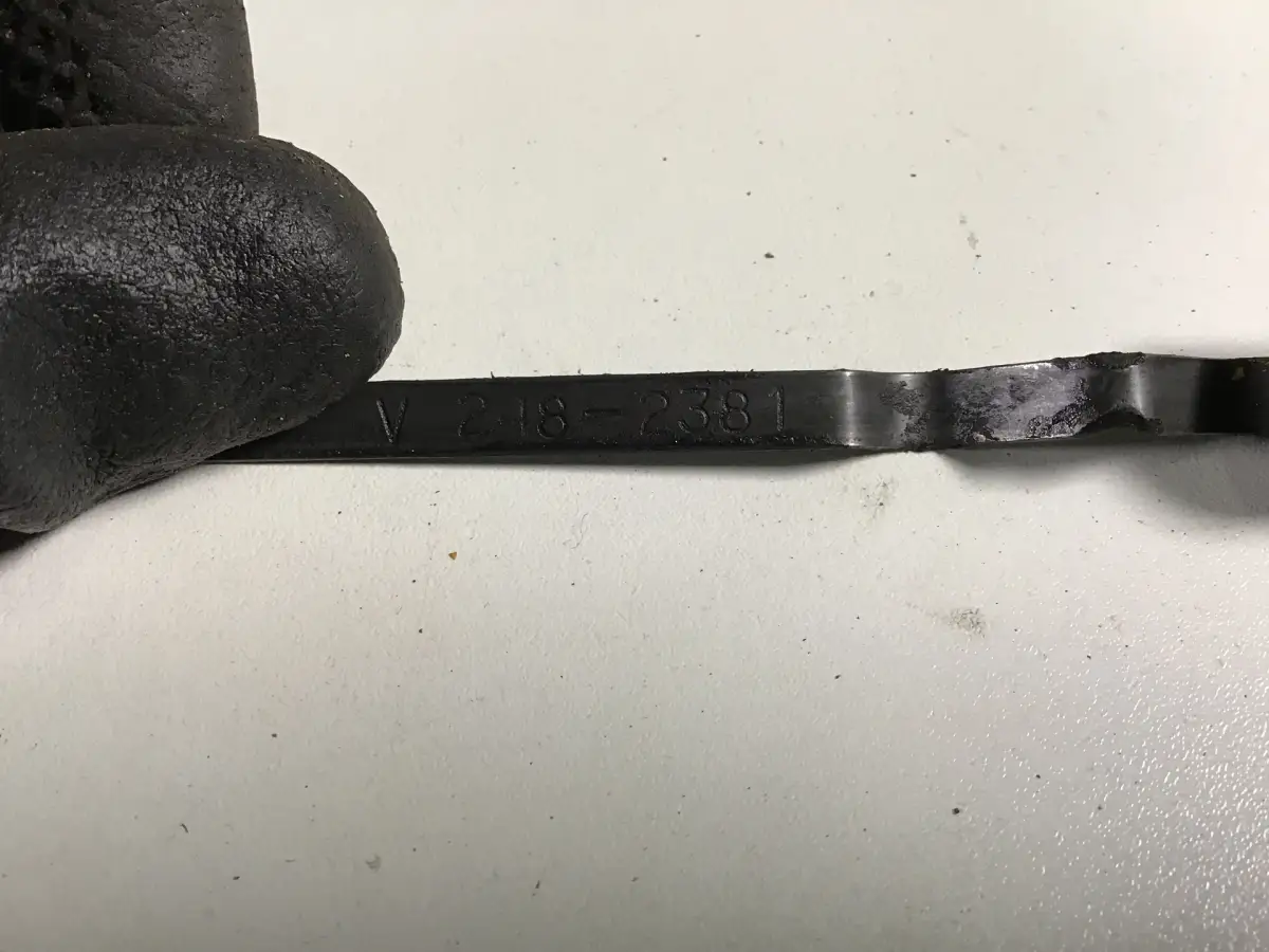 CATERPILLAR OIL DIPSTICK 2482381 USED - Picture 2