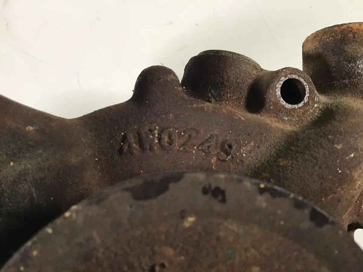 CATERPILLAR WASSERPUMPENGEHAEUSE 4W0249 GEBRAUCHT – Bild 3