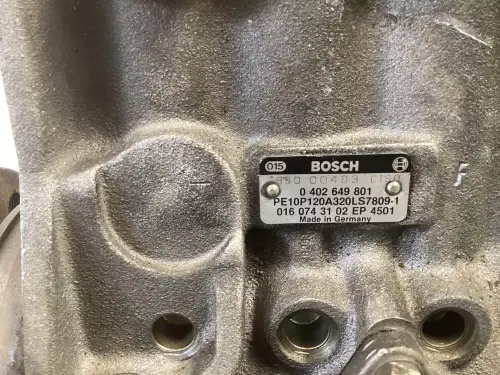 POMPE À CARBURANT UTILISÉE BOSCH 0402649801 - Miniature 3