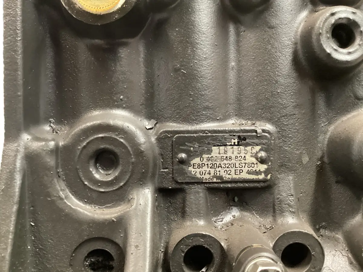 POMPE À CARBURANT BOSCH 0402648824 D'OCCASION - Image 3