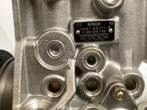BOSCH FUEL PUMP 0402646742 USED - Thumb image 4