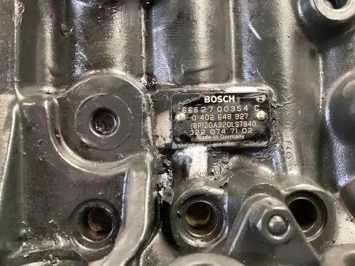 POMPE À CARBURANT BOSCH 0402648927 D'OCCASION - Miniature 4