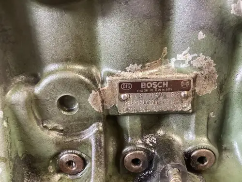 USED BOSCH FUEL PUMP 0401848760 - Thumb image 3