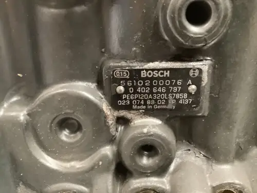 USED BOSCH FUEL PUMP 0402646797 - Thumb image 3
