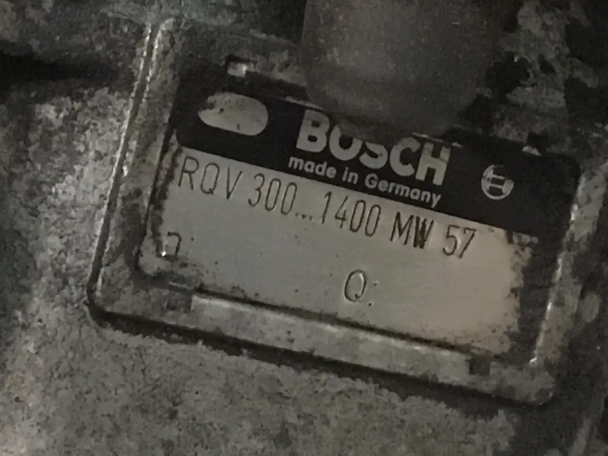 BOSCH FUEL PUMP 0403446152 USED - Picture 3