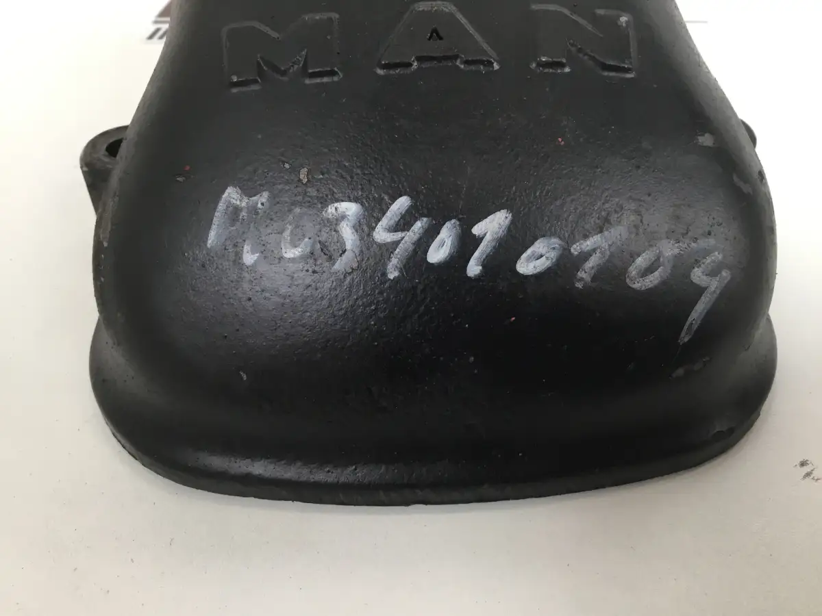 MAN ROCKER COVER 51034010320 USED - Picture 2