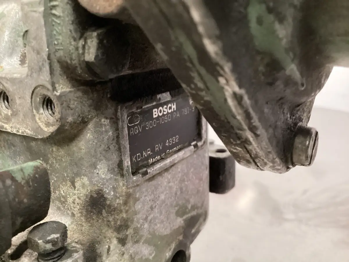 USED BOSCH FUEL PUMP 0402648825 - Picture 3