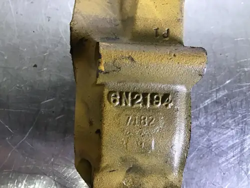 CATERPILLAR THERMOSTAT COVER 6N2194 USED - Thumb image 2
