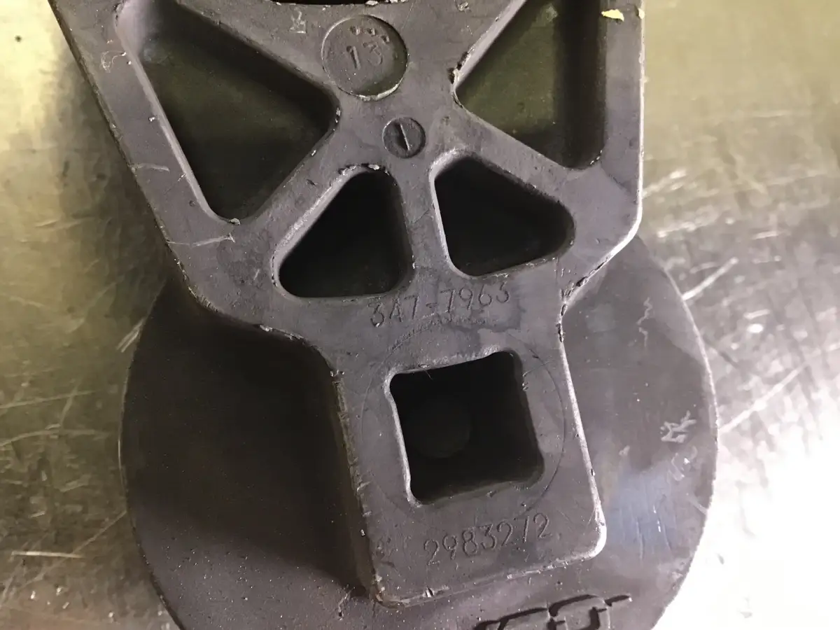 CATERPILLAR TENSION PULLEY 3477963 USED - Picture 2
