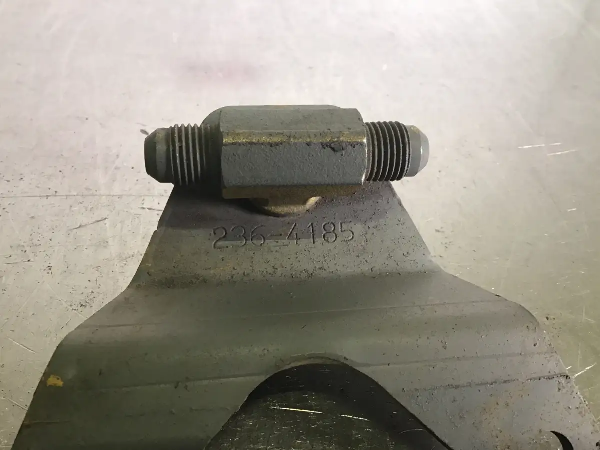 CATERPILLAR SUPPORT 2364185 USED - Picture 2