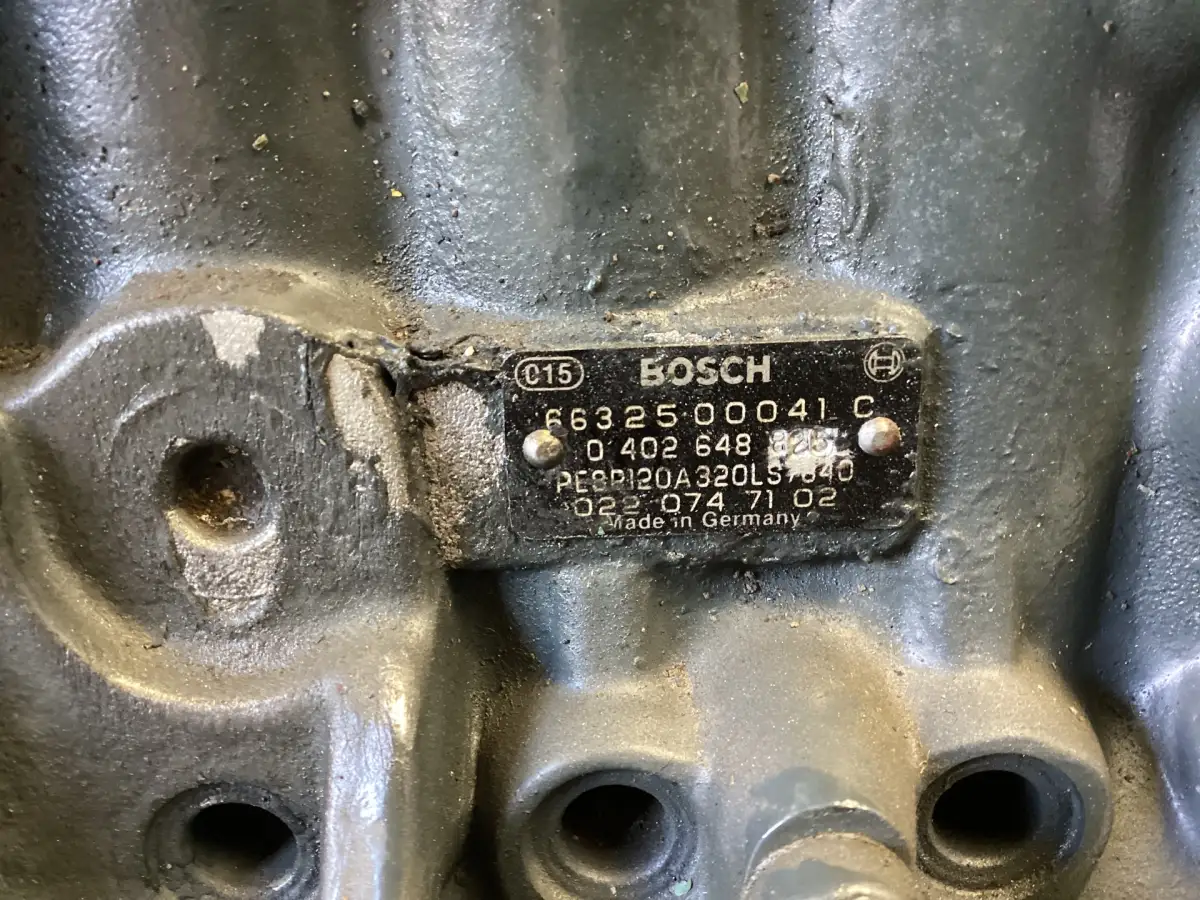 BOSCH FUEL PUMP 0402648825 USED - Picture 4
