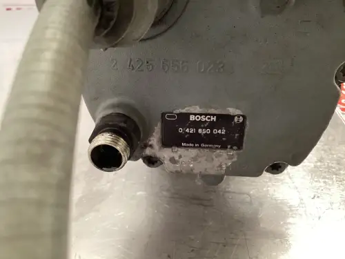 BOSCH FUEL PUMP 0402796824 USED - Thumb image 3