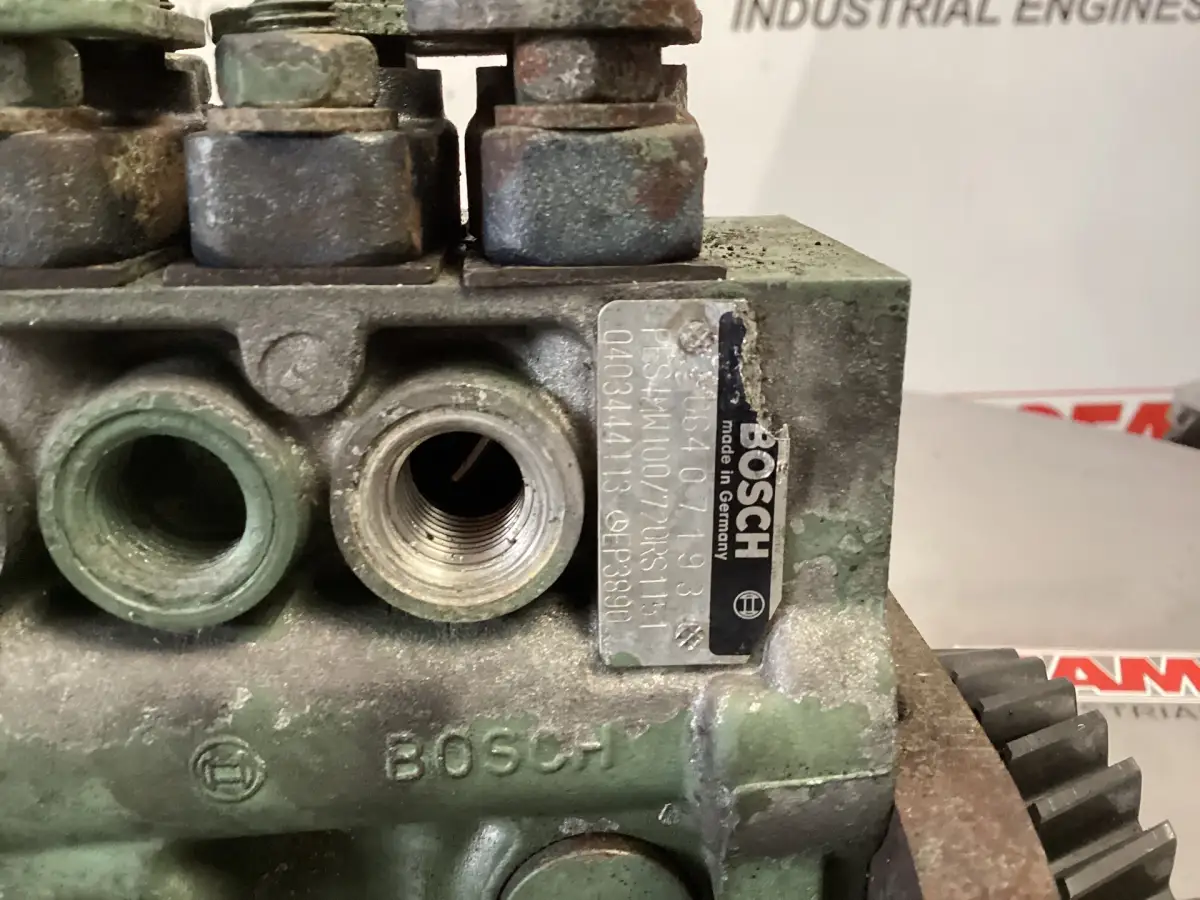 USED BOSCH FUEL PUMP 0403444113 - Picture 3
