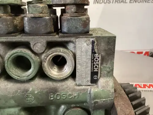 POMPE À CARBURANT D'OCCASION BOSCH 0403444113 - Miniature 3