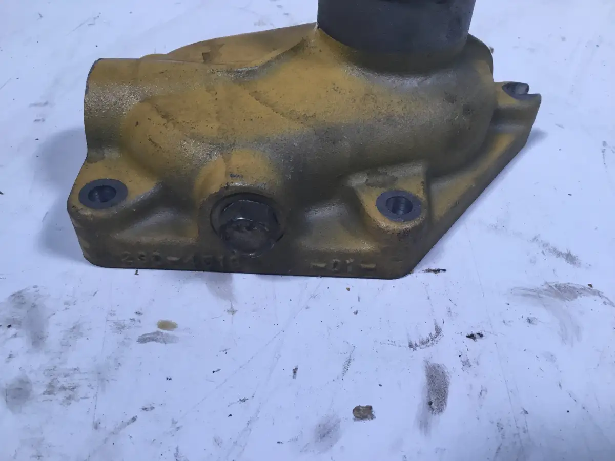 CATERPILLAR ÖLKÜHLERDECKEL 2304519 GEBRAUCHT – Bild 3