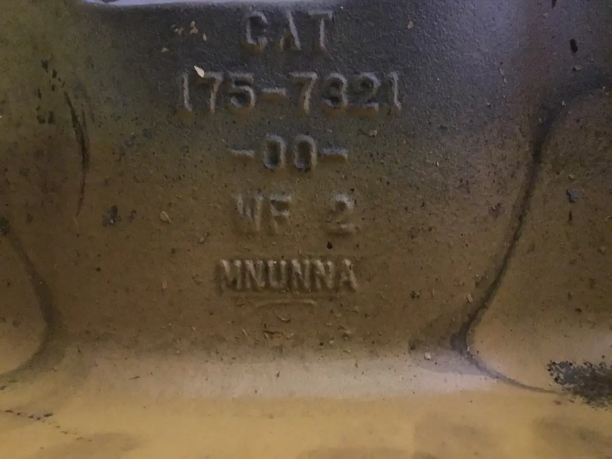 CATERPILLAR SUPPORT MOTEUR 1757321 D'OCCASION - Image 3
