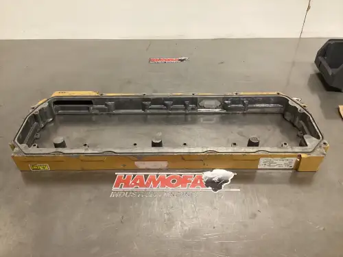 CATERPILLAR VALVE COVER INTERMEDIATE 2764831 USED - Thumb image 2