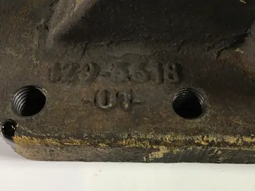CATERPILLAR VENTILATOR SUPPORT BRACKET 1295618 USED - Thumb image 2