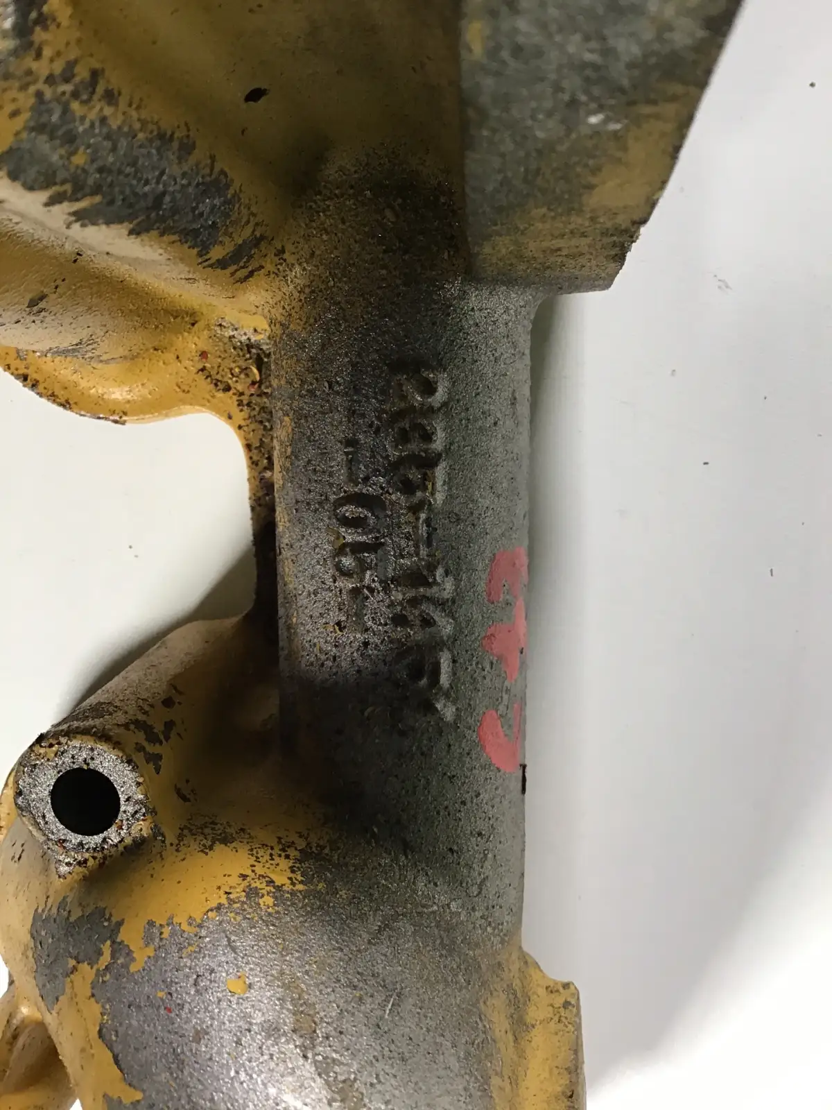 CATERPILLAR OIL PIPE 2351451 USED - Picture 2