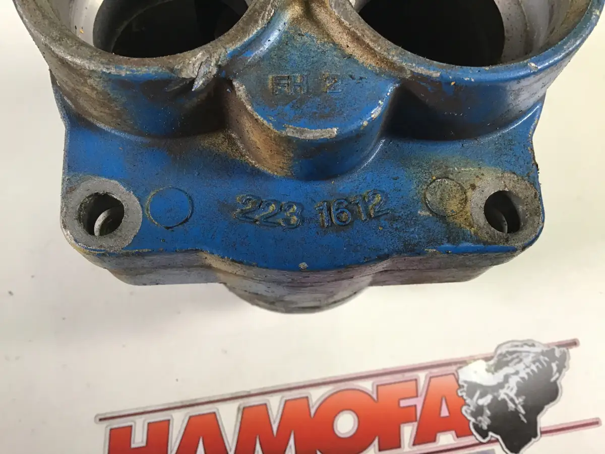 CATERPILLAR OIL PUMP COVER 2231612 USED - Picture 3