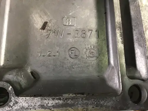CATERPILLAR VALVE COVER 7W3871 USED - Thumb image 2