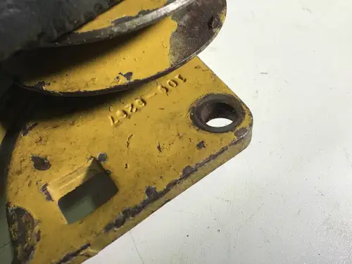 CATERPILLAR BASE PLATE 1006267 USED - Thumb image 2