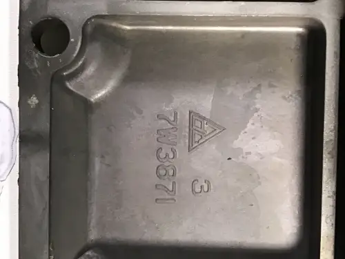 CATERPILLAR VALVE COVER 7W3871 USED - Thumb image 2