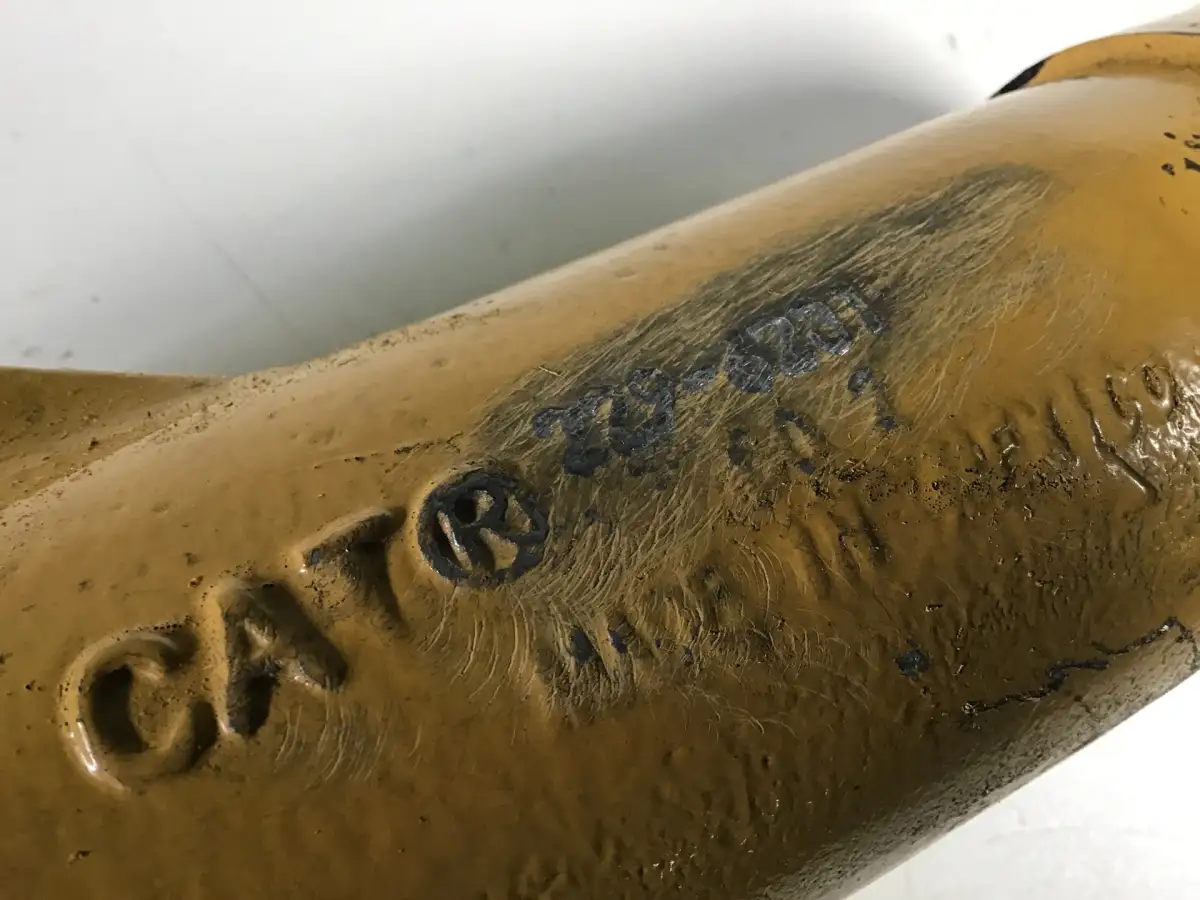 CATERPILLAR WATER ELBOW 2296231 USED - Picture 2