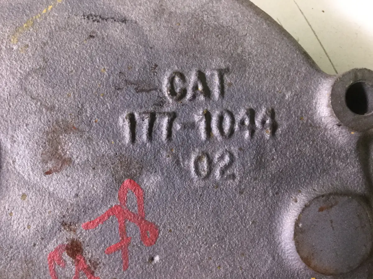 CATERPILLAR CAT C7 WASSERPUMPENABDECKUNG 1771044 GEBRAUCHT – Bild 2