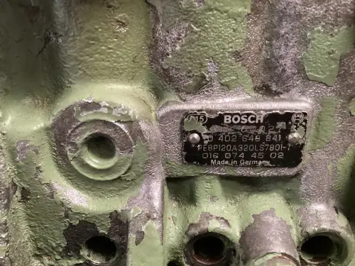 POMPE À CARBURANT BOSCH 0402648841 D'OCCASION - Miniature 3