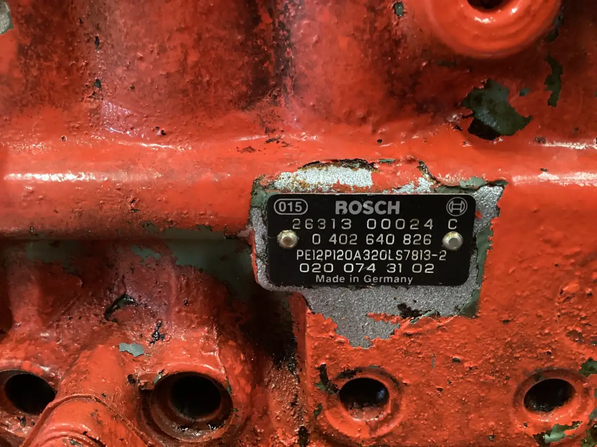 BOSCH FUEL PUMP 0402640826 USED - Picture 3