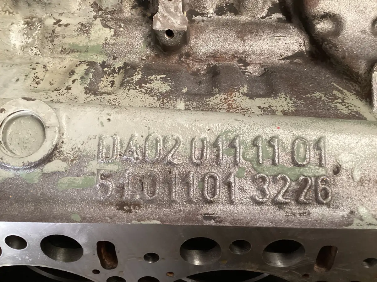 MERCEDES D402 011 11 01 USADO - Imagen 2